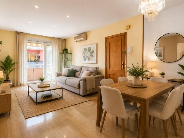 Ático en venta en Cubelles, Santa Maria l´Eixample Sud Sumella. ÁTICO CON TERRAZA PRIVADA EN EL CORAZÓN DE CUBELLES. Áticos.