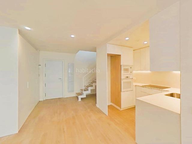 Ático en venta en Cubelles, Santa Maria l´Eixample Sud Sumella. Junto al centro y a escasos minutos de la playa. Áticos.