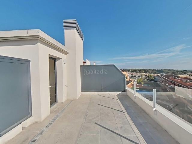 Ático en venta en Cubelles, Santa Maria l´Eixample Sud Sumella. Junto al centro y a escasos minutos de la playa. Áticos.