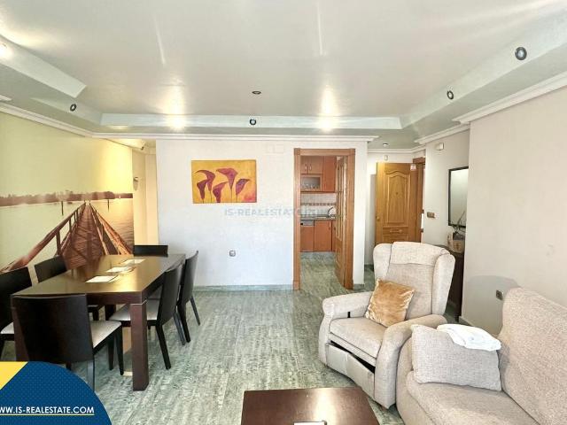 Ático en venta en Dolores. Apartamento ático con terraza, en la provincia de Alicante, en Torrevieja, zona Playa del Cura. 2 habitaciones 98 m² a 450 met. Áticos.