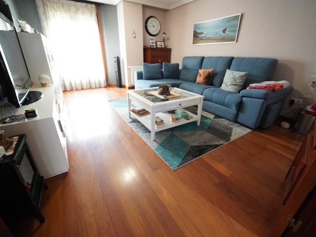 Ático en Venta en El Carbayedo El Quirinal