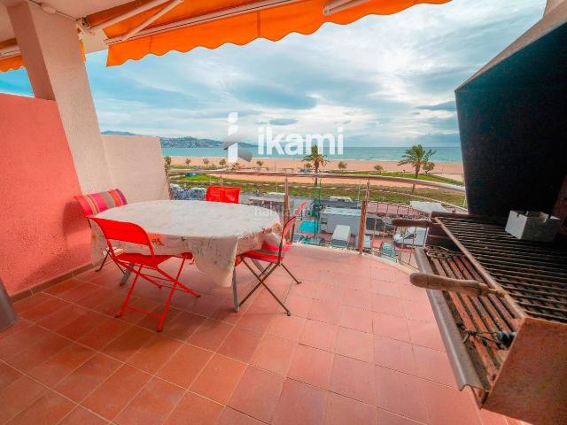 Ático en venta en Empuriabrava, Muga Gran Reserva Badia Costa Brava. AMPLIO ATICO DUPLEX en primera linea de mar. Áticos.