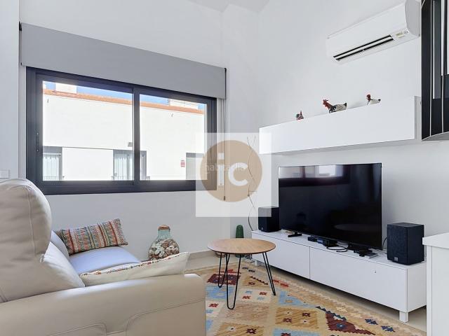 Ático en venta en Estartit, L´Estartit Poble Costa Brava. Dúplex en ple centre urbà. Áticos.
