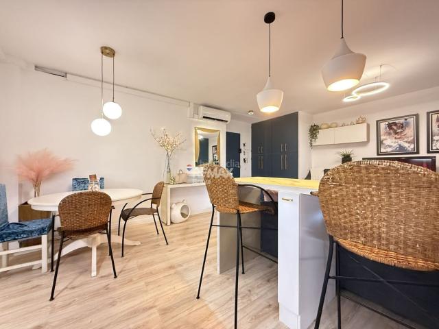 Ático en venta en Figueres, Centre. Figueres Elegante ático de diseño con garaje y todas las comodidades en el centro. Áticos.