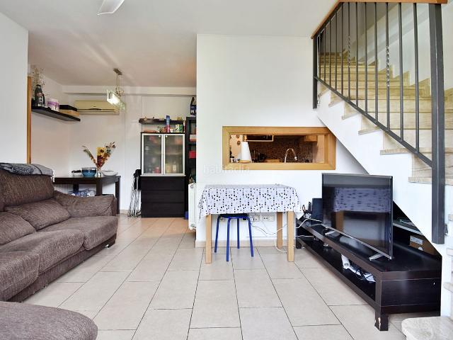 Ático en venta en Franqueses del Vallès Les. Ático con terraza y vistas a zona ajardinada. Áticos Franqueses del Vallès.