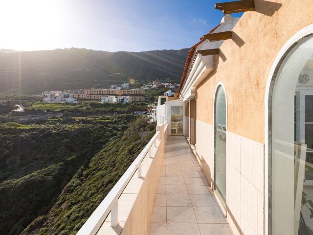 Ático en venta en Garachico. Ático con espectaculares vistas al mar en Garachico. Áticos.