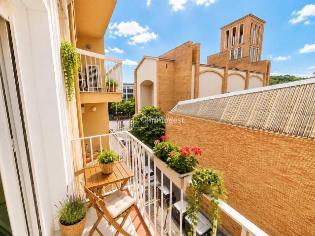 Ático en venta en Girona, Eixample Sud Migdia. FANTASTICO ATICO EN GIRONA ZONA MIGDIA CASERNES!. Áticos.