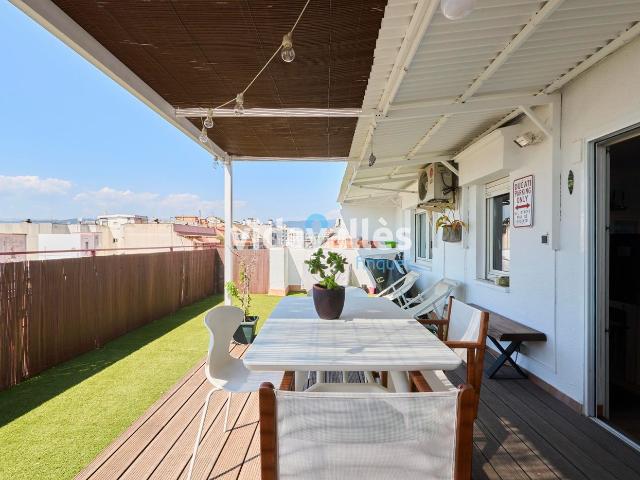 Ático en venta en Granollers, Font Verda. ÁTICO CON TERRAZA. Áticos.