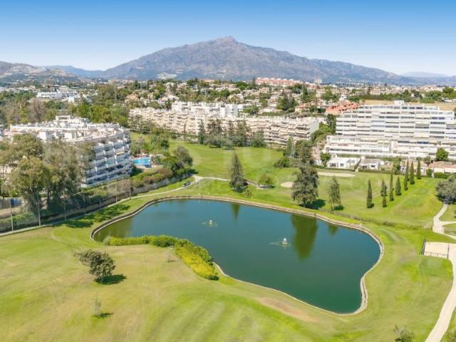 Ático en Venta en Guadalmina Alta