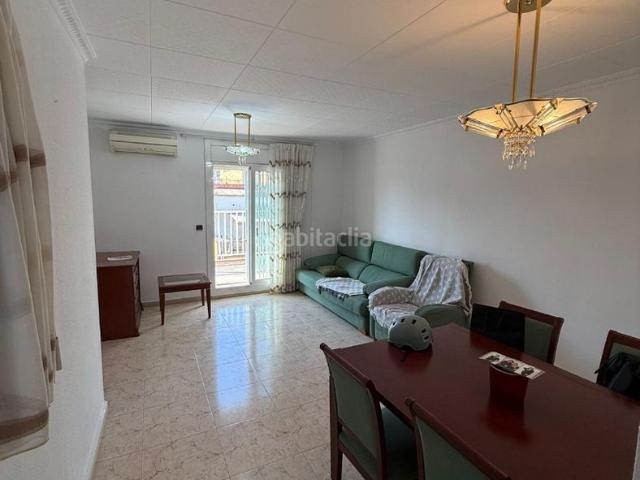 Ático en venta en Hospitalet de Llobregat L´, Collblanc. Sobre Ático con ascensor, 3 habitaciones y dos terrazas de 17 m² y 20 m². Áticos Hospitalet de Llobregat.