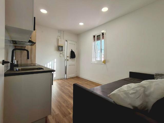 Ático en venta en calle Orient, Hospitalet de Llobregat, L´, de 46 m² 1 habitación por 210.000