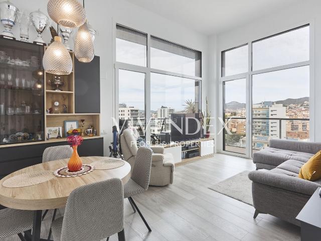 Ático en venta en Hospitalet de Llobregat L´, Sanfeliu. Maravillosa vivienda en la planta trece de un edificio seminuevo. Áticos Hospitalet de Llobregat.