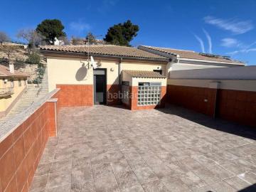 Ático en venta en Huelma. Atico en venta en Huelma, 2 dormitorios. Áticos.