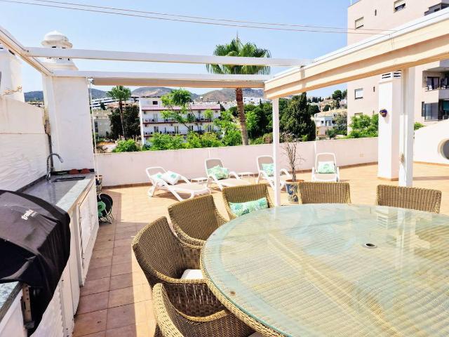 Ático en Venta en La Carihuela Los Nidos