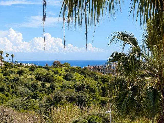 Ático en Venta en La Duquesa