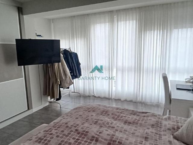 Ático en venta en Laredo, Centro. Se vende piso en Laredo. Áticos.