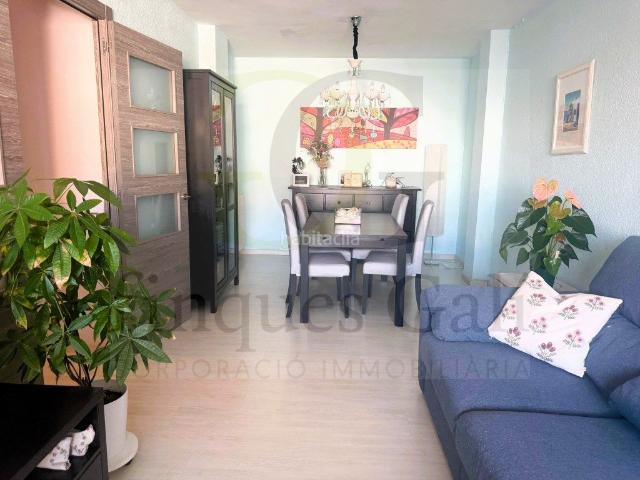 Ático en venta en Manresa, Plaça Catalunya. Manresa. Exclusivo ático reformado con parking y trastero junto a Plaza Catalunya. Áticos.