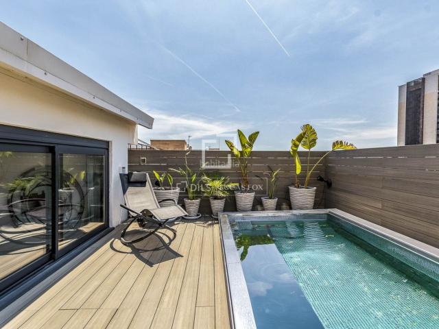 Ático en venta en Martorell. Ático Excelentes de 5 dormitorios con 108m terraza en venta en Les Corts, Barcelona. Áticos.