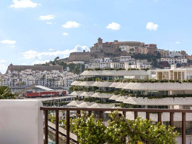 Ático en Venta en Marina Botafoc Platja de Talamanca