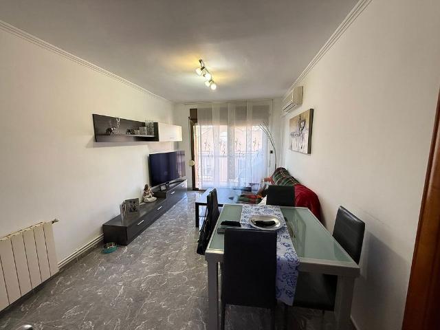 Ático en venta en avenida Perú, Mataró, de 78 m² 3 habitaciones por 170.000