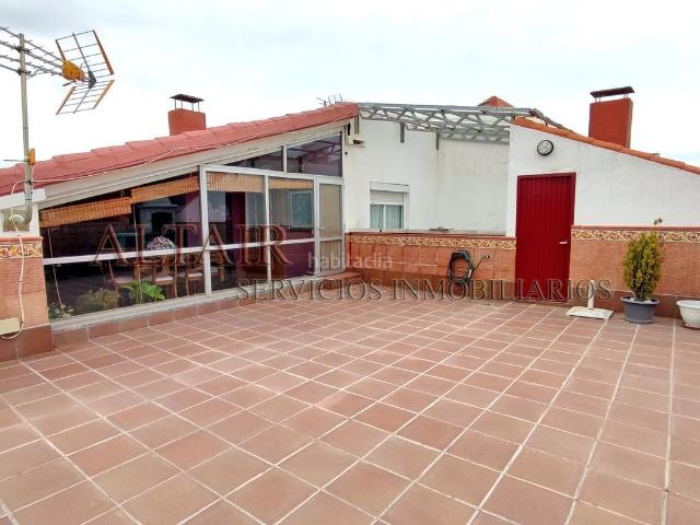 Ático en venta en Navaluenga. 300 m2 de exclusividad en un Penthouse con vista de 360 grados sobre la Sierra de Gredos y el río Alberche. Áticos.