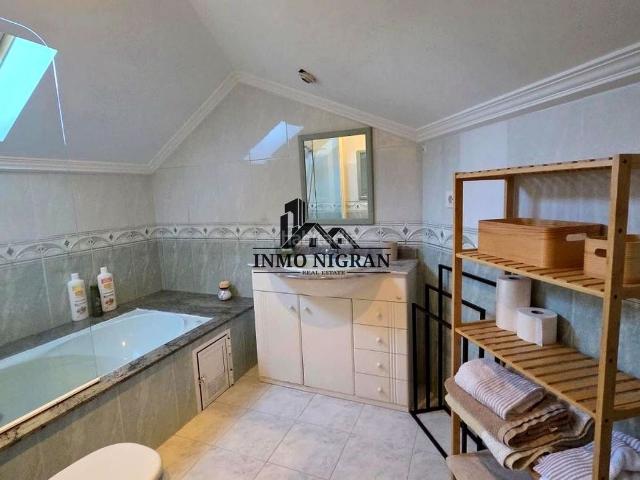 Ático en venta en Nigrán, San Pedro da Ramallosa. Piso en Avd. Portugal, Nigrán. Áticos.