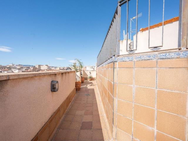 Ático en venta en Novelda. Exclusivo DúplexÁtico con Piscina Privada en La Glorieta Novelda Lujo y Diseño a tu Medida. Áticos.