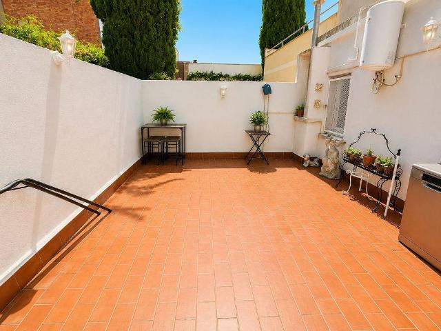 Ático en venta en pasaje D'espíria, Barcelona, de 65 m² 2 habitaciones por 360.000