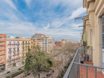 Ático en venta en paseo De Sant Joan, Barcelona, de 68 m² 3 habitaciones por 549.000