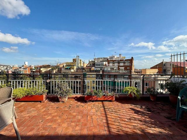 Ático en venta en paseo Maragall, Barcelona, de 128 m² 5 habitaciones por 650.000