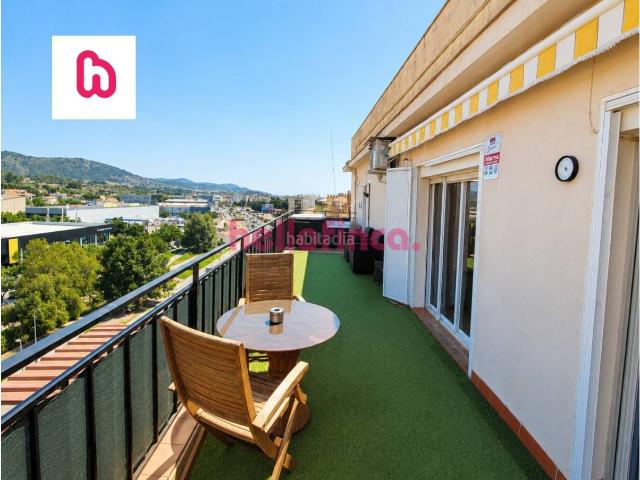 Ático en venta en Pineda de Mar, Poblenou. Exclusivo sobreático con jacuzzi, barbacoa en el barrio de Poblenou Pineda de Mar. Áticos Pineda de.