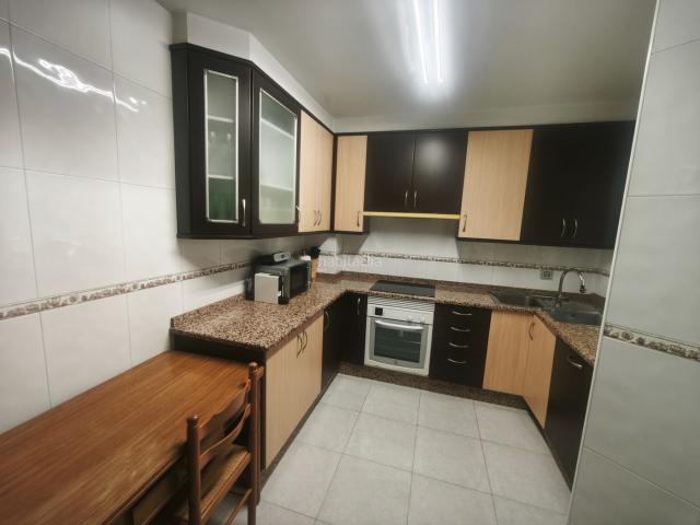 Ático en venta en Ponteareas. REF 1936 ESPECTACULAR ÁTICO EN VENTA CON PISCINA COMUNITARIA. Áticos.