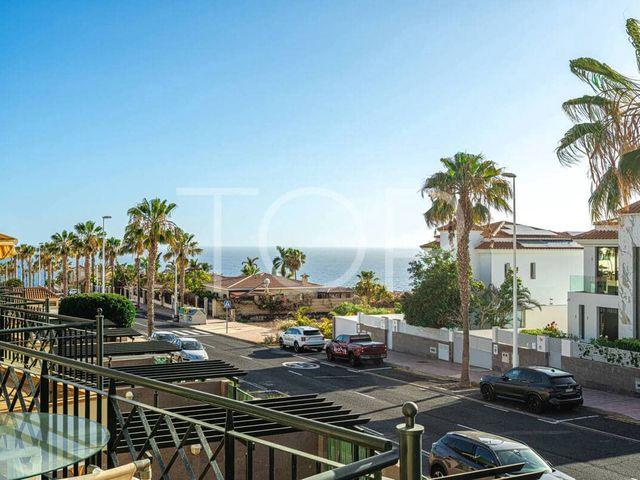 Ático en venta en Playa del Duque, Tenerife