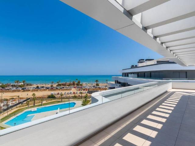 Ático en Venta en Playamar Benyamina