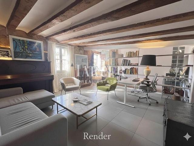 Ático en venta en plaza Reial, Barcelona, de 90 m² 4 habitaciones por 450.000