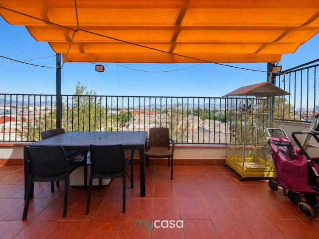 Ático en venta en Prat de Llobregat El, Centre. ¡ESPECTACULAR ÁTICO CON TERRAZA DE 35m²!. Áticos Prat de Llobregat.