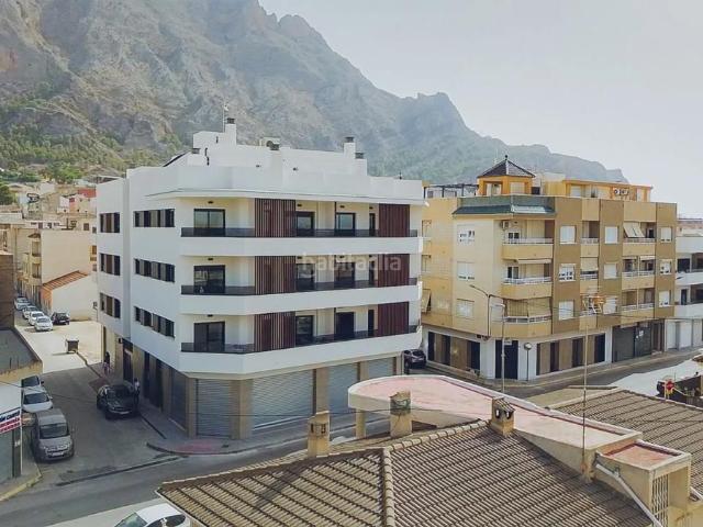 Ático en venta en Redován. Ático de 3 dormitorios y 2 baños con garaje en Redovan. Áticos.