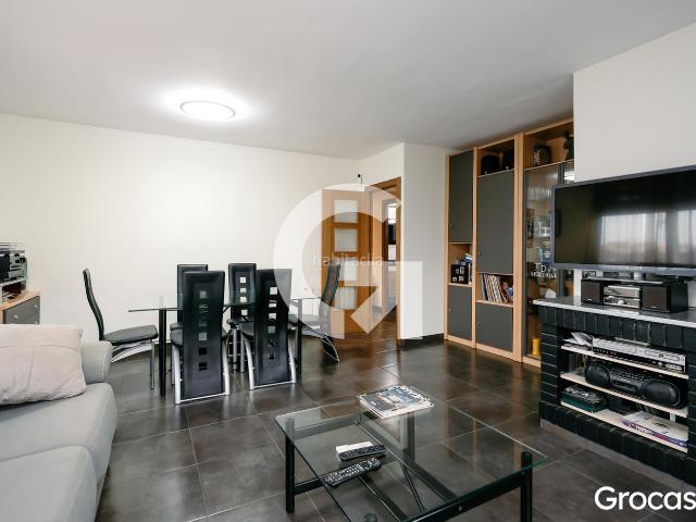 Ático en venta en Rubí, Els Avets Can Serrafossà Ximelis. ATICO CON TERRAZA Y PISCINA. Áticos.