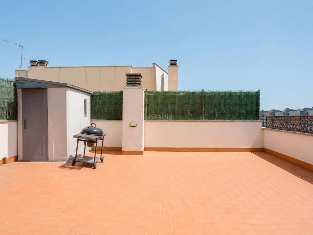 Ático en venta en Sant Adrià de Besòs, Sant Adrià Nord. TRES HABITACIONES DOS BAÑOS. Áticos Sant Adrià de.