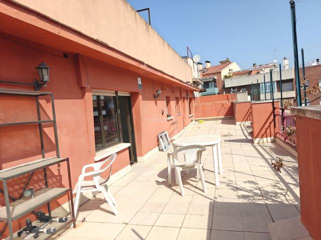 Ático en venta en Sant Boi de Llobregat, Marianao. ATICO CON ASCENSOR DE 4 HABITACIONES Y 1 BAÑO CON TERRAZA A NIVEL. Áticos Sant Boi de.