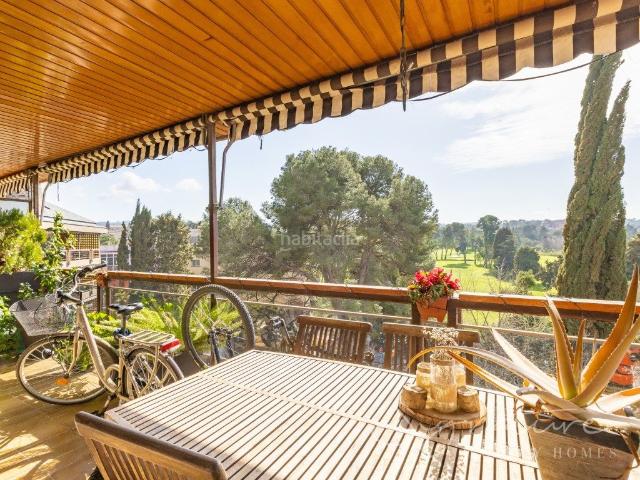 Ático en venta en Sant Cugat del Vallès, Centre Estació. Lujoso ático dúplex con vistas de ensueño en CentreEstació Sant Cugat. Áticos Sant Cugat del.