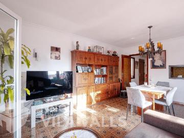 Ático en venta en Sant Feliu de Codines. Ático con terraza enorme y vistas. Áticos Sant Feliu de.