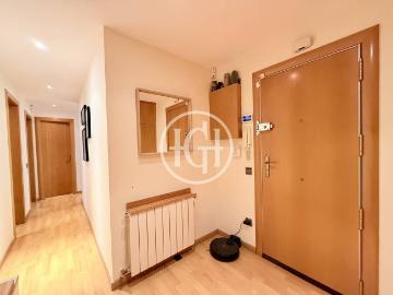 Ático en venta en Santa Coloma de Gramenet, Riu Sud. Ático reformado de 100 m con gran terraza privativa junto al Río Besòs. Áticos Santa Coloma de.