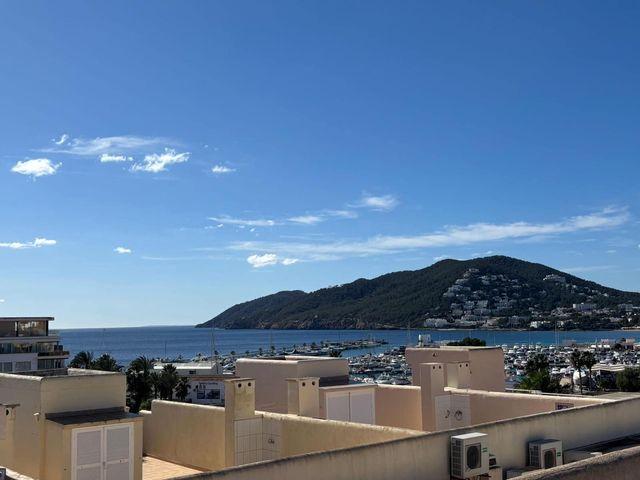 Ático en venta en Santa Eulalia / Santa Eularia, Ibiza