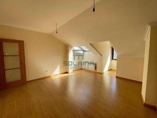 Ático en Venta en San Cibrao das Viñas