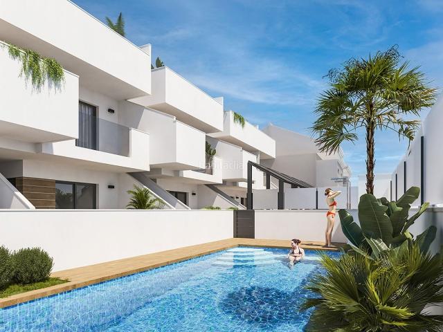 Ático en venta en San Pedro del Pinatar, San Pedro del Pinatar. Ático de 3 dormitorios en venta en San Pedro del Pinatar, con piscina. Áticos San Pedro del.