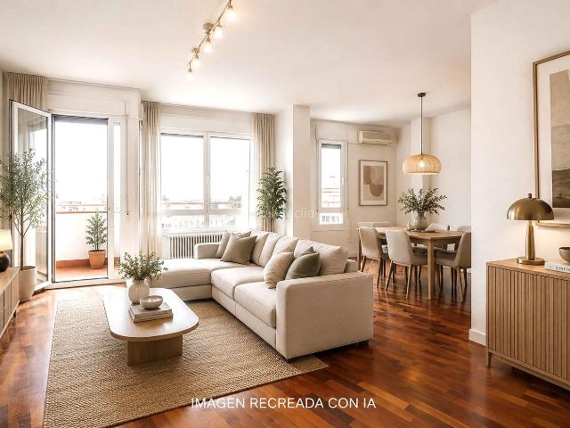 Ático en venta en Sabadell, Creu Alta. Ático Espacioso en Creu Alta, Sabadell con Vistas Incomparables. Áticos.