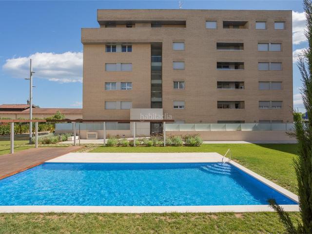 Ático en venta en Salt, Barri dels Escriptors. Àtic assolellat i amb vistes. Áticos.