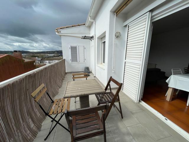 Ático en venta en Salt, Barri dels Escriptors. Àtic en venda. Áticos.