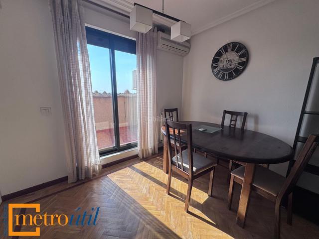 Ático en venta en Salamanca, Teso de la Feria Arrabal. ÁTICO EN LA ZONA DEL PARADOR, CONSTRUIDO EN EL 1998, con 16m de terraza. Áticos.